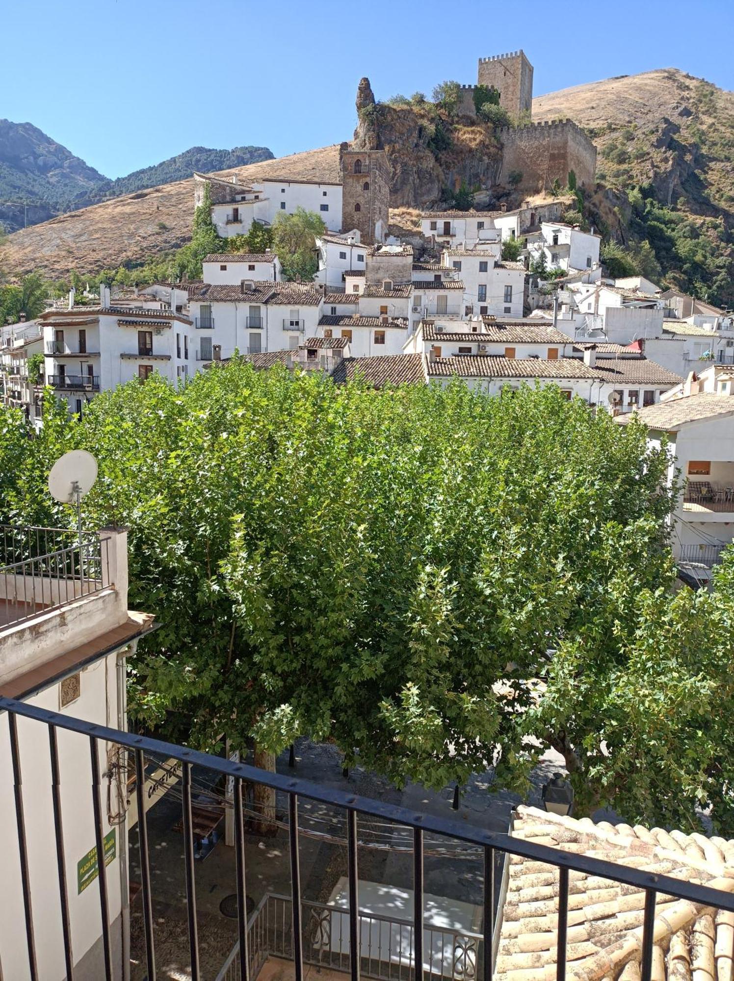 Casa Rural Plaza De Santa Maria Cazorla Rom bilde